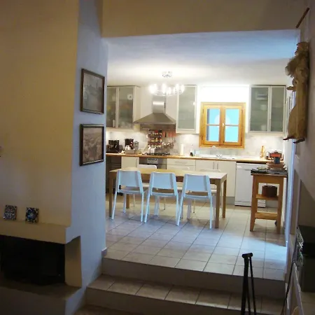 فيلة Reina's House By The Sea *